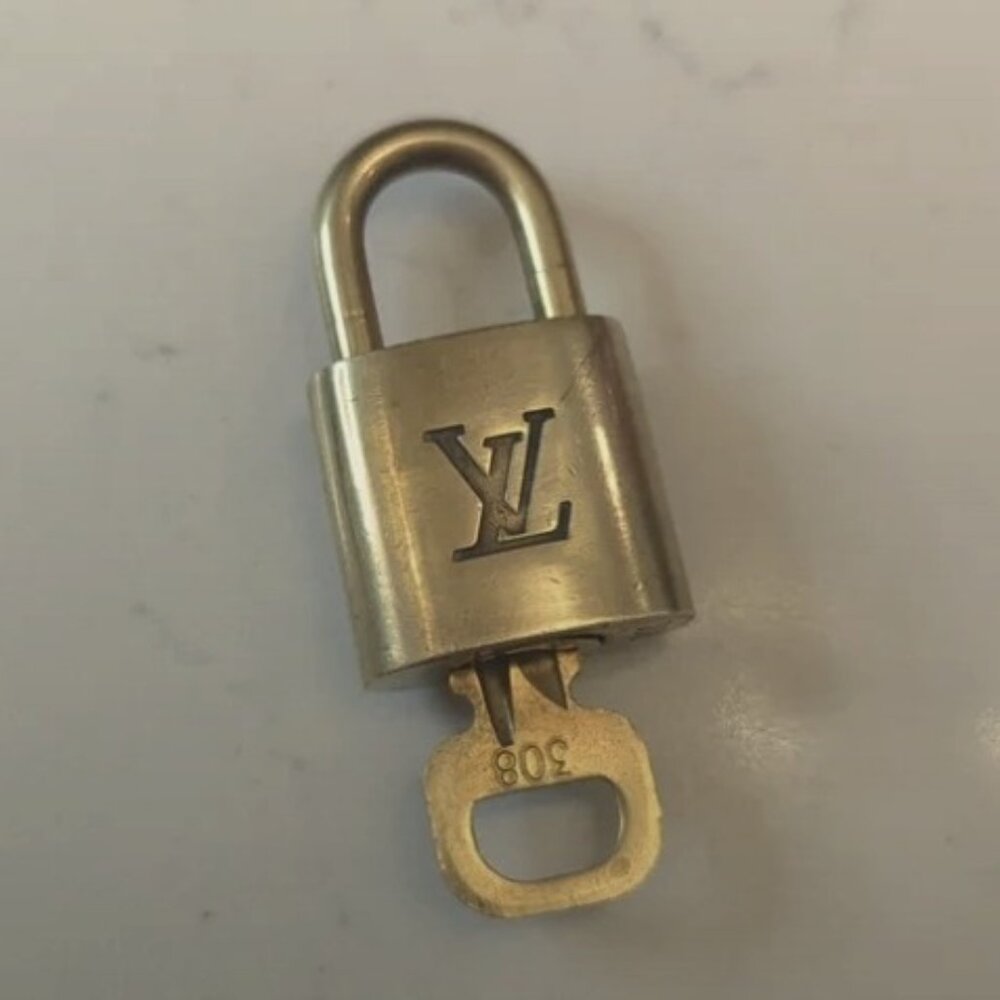 LV Lock & key #308
